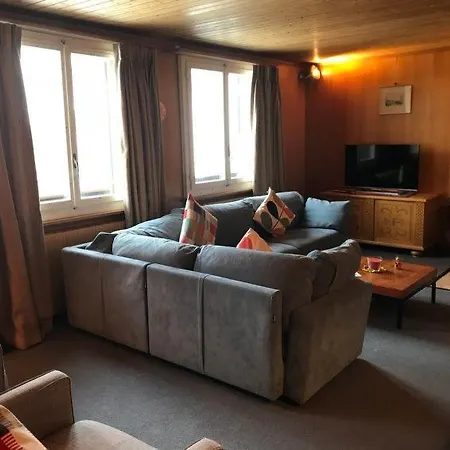 Hébergement de vacances Sleeps 9 Wifi *